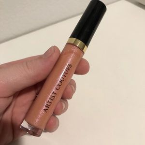 Artist Couture Lip Gloss in Sugar Baby